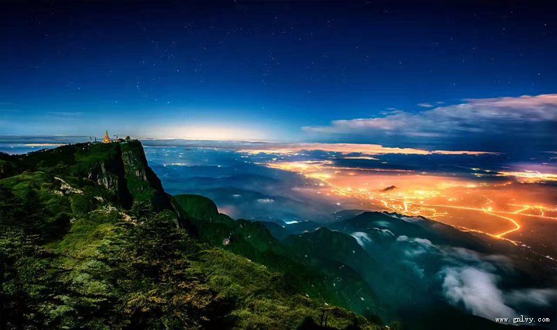 �Ĵ���üɽ֮��