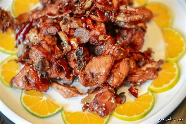 听泉观山览湖 寻味烟火山东·济南 听泉观山览湖 寻味烟火山东·济南